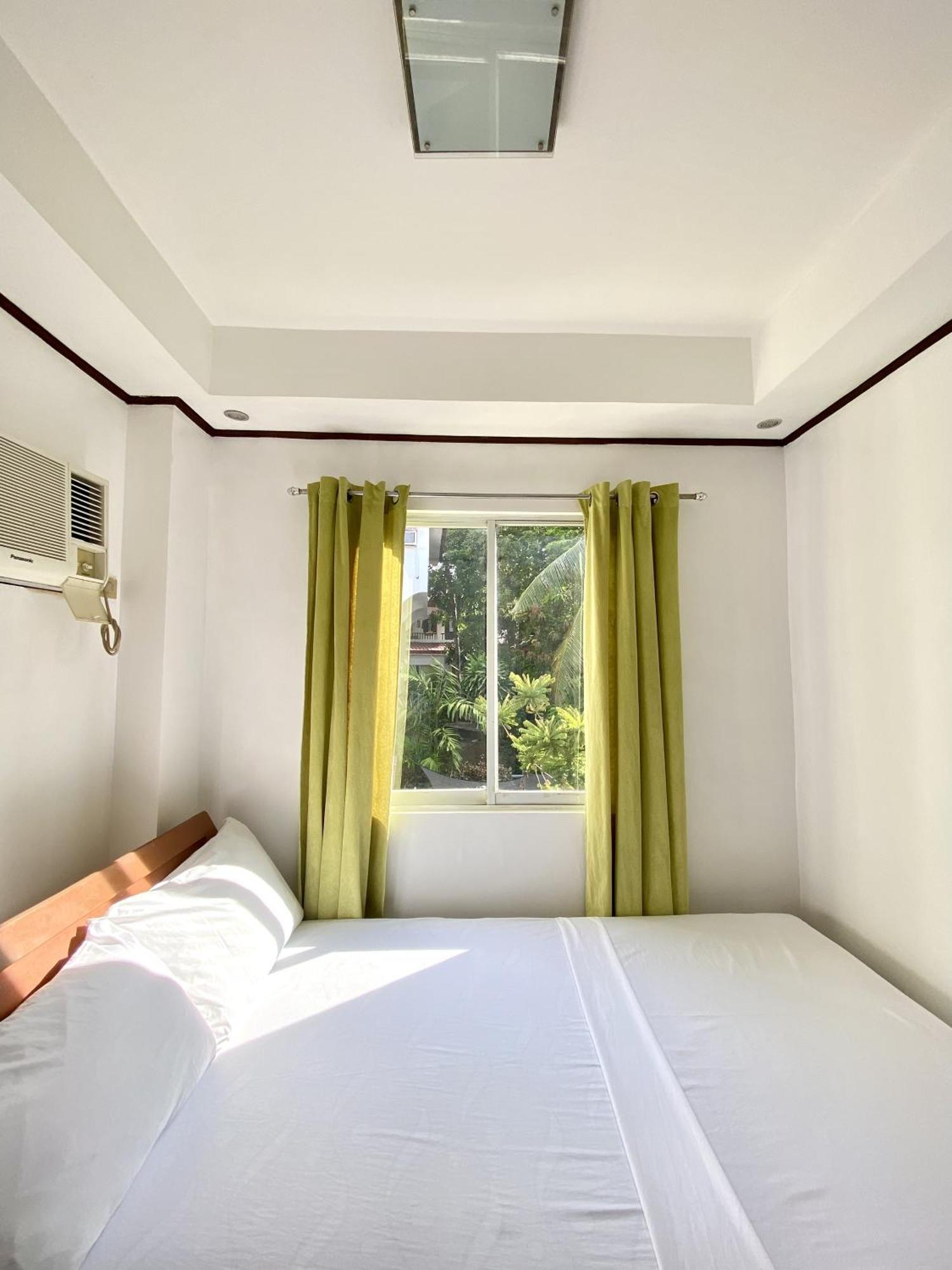 Lady L Apartelle Balabag (Boracay)